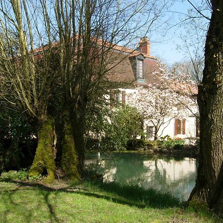 Logis Hotel Le Chantoiseau Chaumont-sur-Aire Екстериор снимка