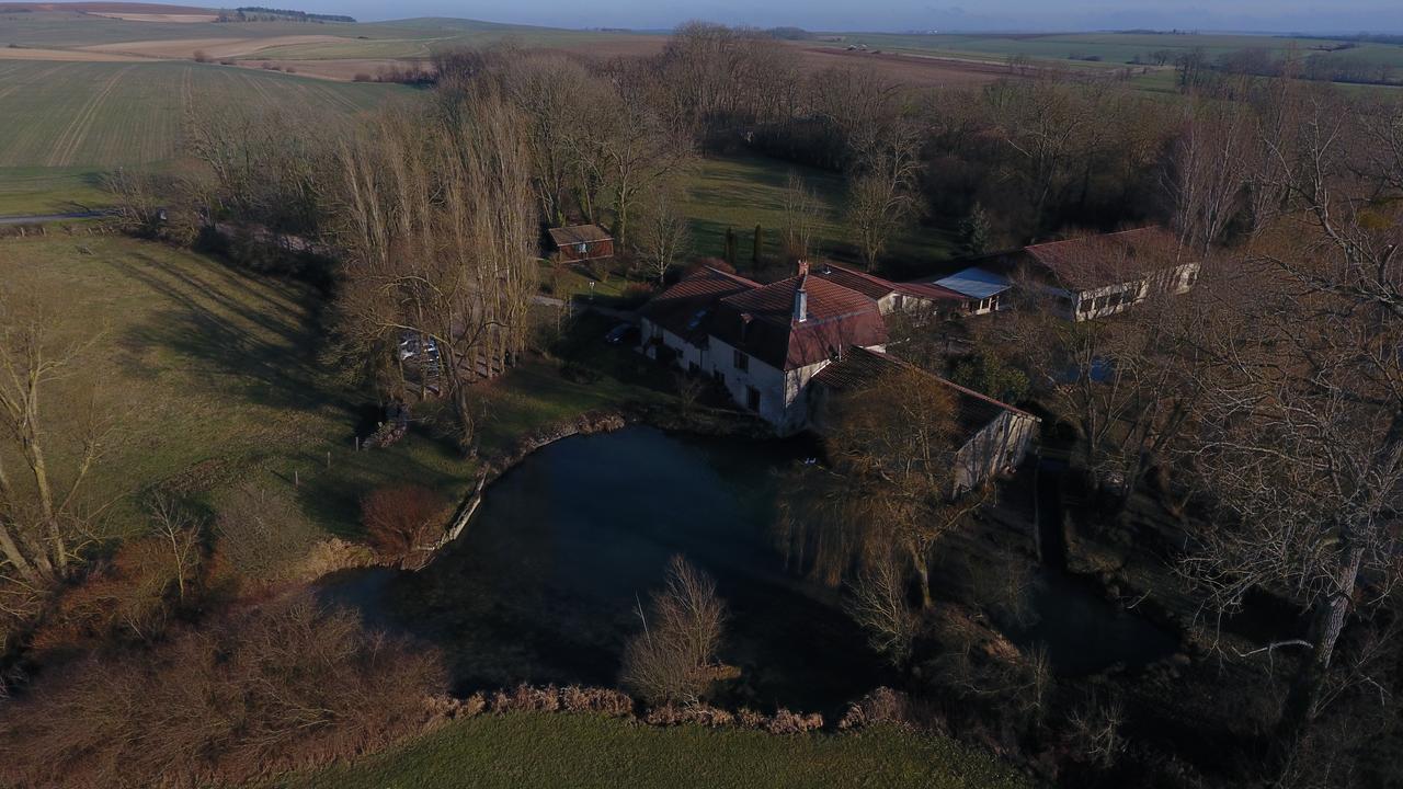 Logis Hotel Le Chantoiseau Chaumont-sur-Aire Екстериор снимка