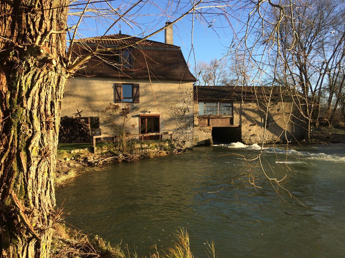 Logis Hotel Le Chantoiseau Chaumont-sur-Aire Екстериор снимка