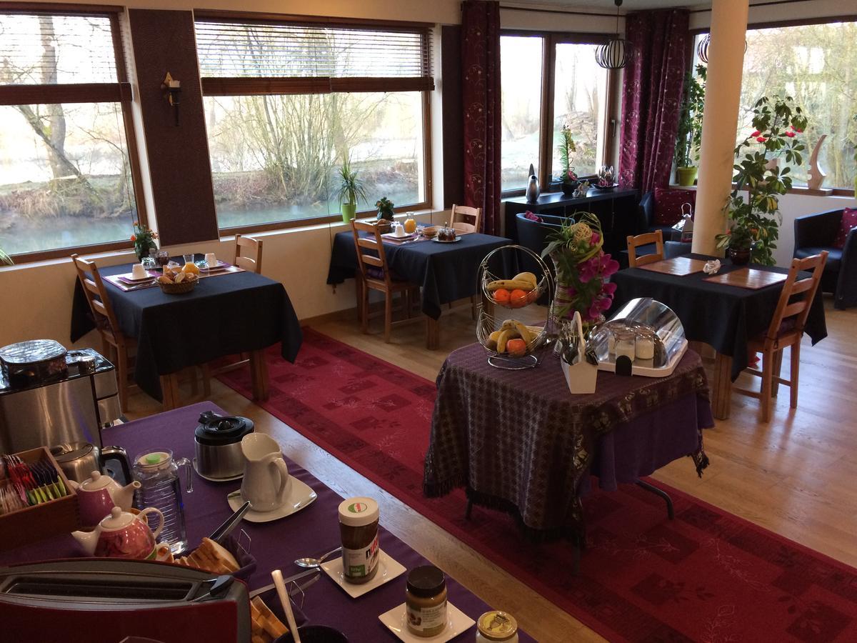 Logis Hotel Le Chantoiseau Chaumont-sur-Aire Екстериор снимка