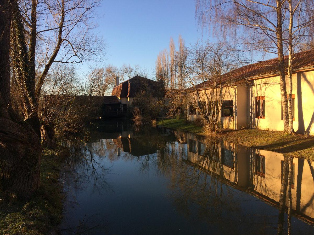 Logis Hotel Le Chantoiseau Chaumont-sur-Aire Екстериор снимка