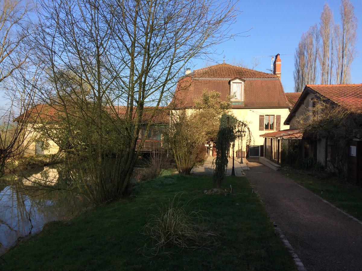 Logis Hotel Le Chantoiseau Chaumont-sur-Aire Екстериор снимка