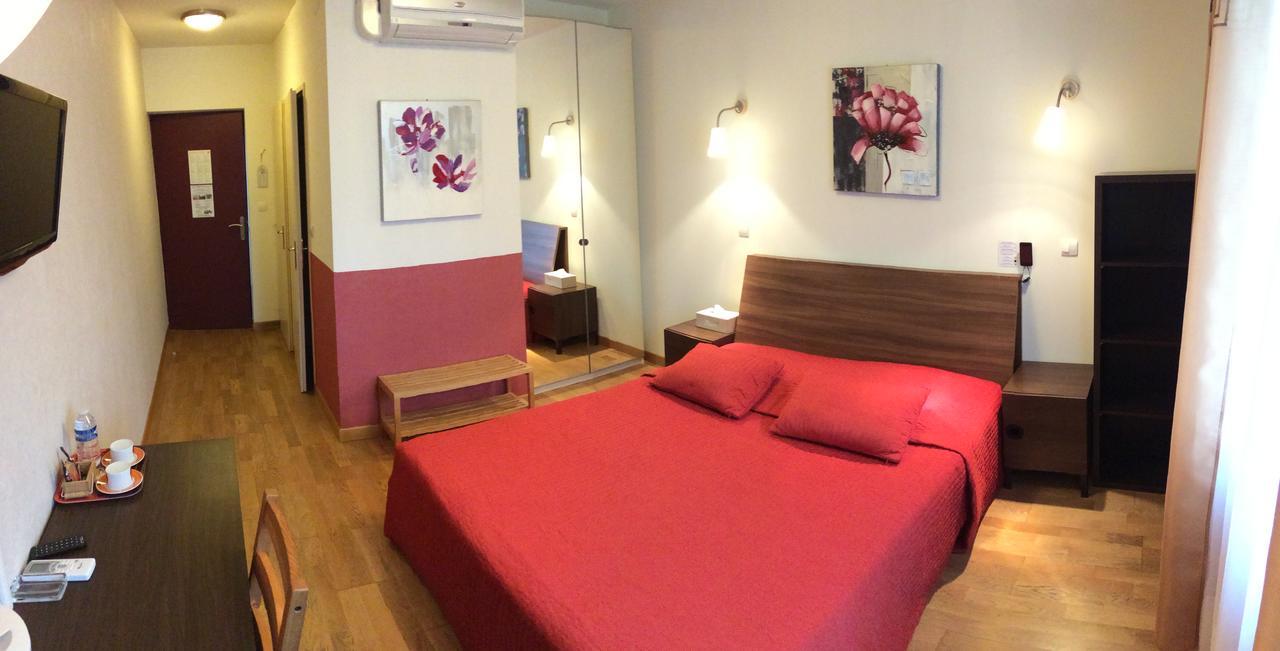 Logis Hotel Le Chantoiseau Chaumont-sur-Aire Екстериор снимка