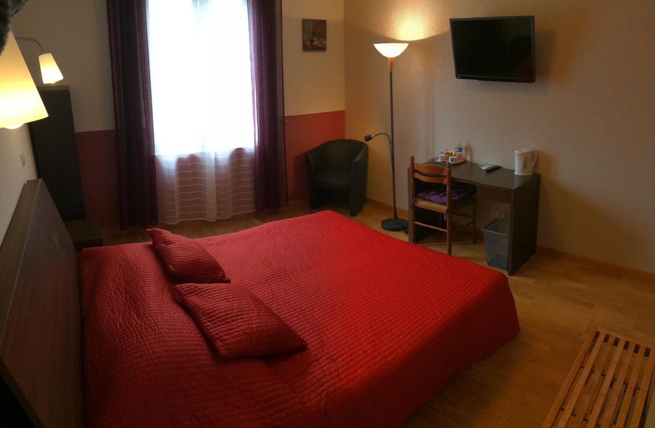 Logis Hotel Le Chantoiseau Chaumont-sur-Aire Екстериор снимка