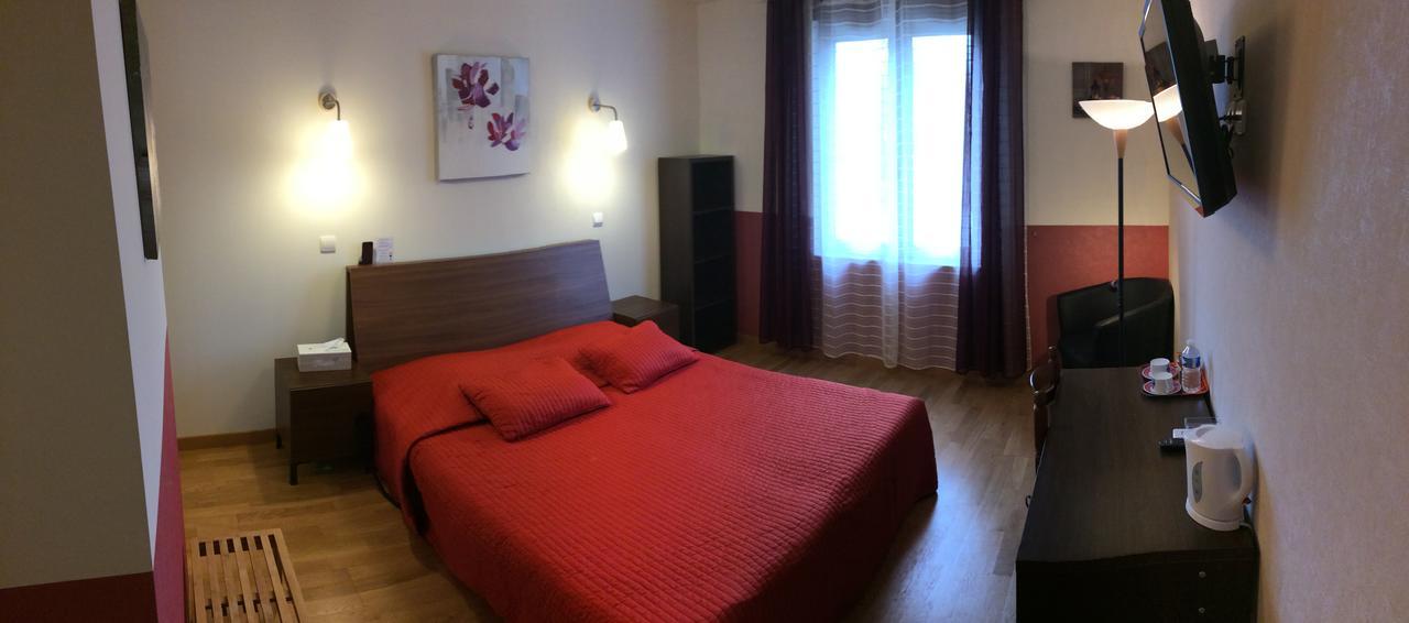 Logis Hotel Le Chantoiseau Chaumont-sur-Aire Екстериор снимка
