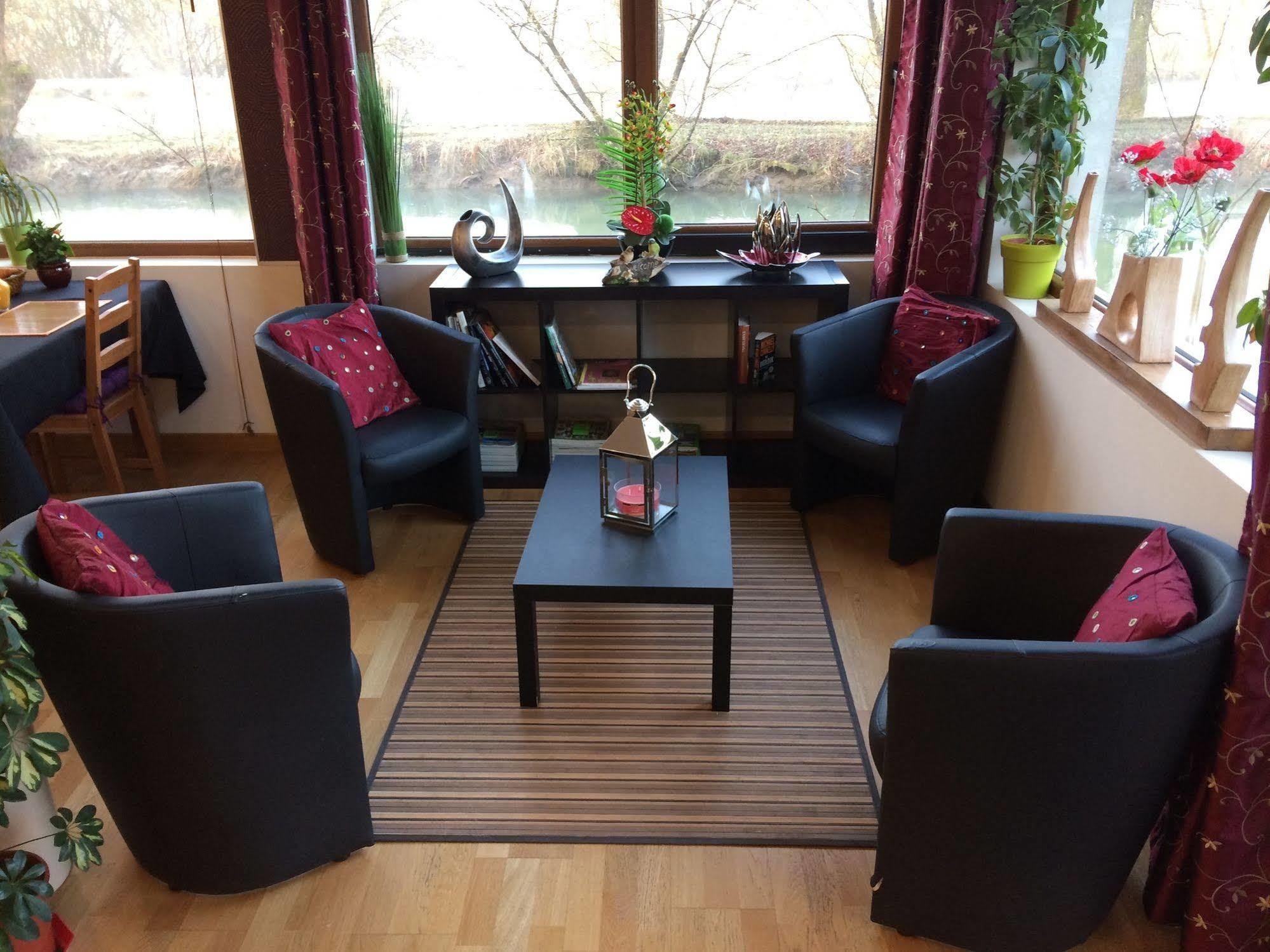 Logis Hotel Le Chantoiseau Chaumont-sur-Aire Екстериор снимка